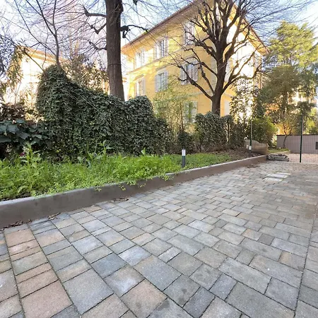 Emilia House Апартаменты *