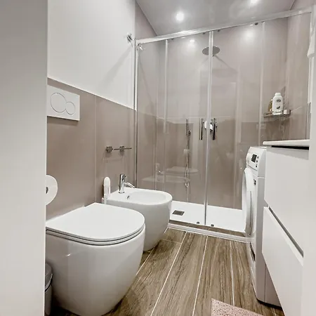 Emilia House Апартаменты Болонья